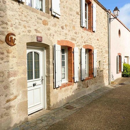 Le Logis De La Forge A 10 Min Du Puy Dufou Villa Mortagne-sur-Sevre Exteriör bild