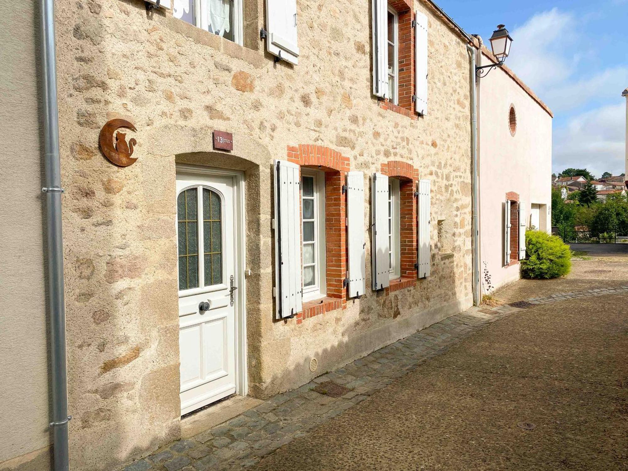 Le Logis De La Forge A 10 Min Du Puy Dufou Villa Mortagne-sur-Sevre Exteriör bild